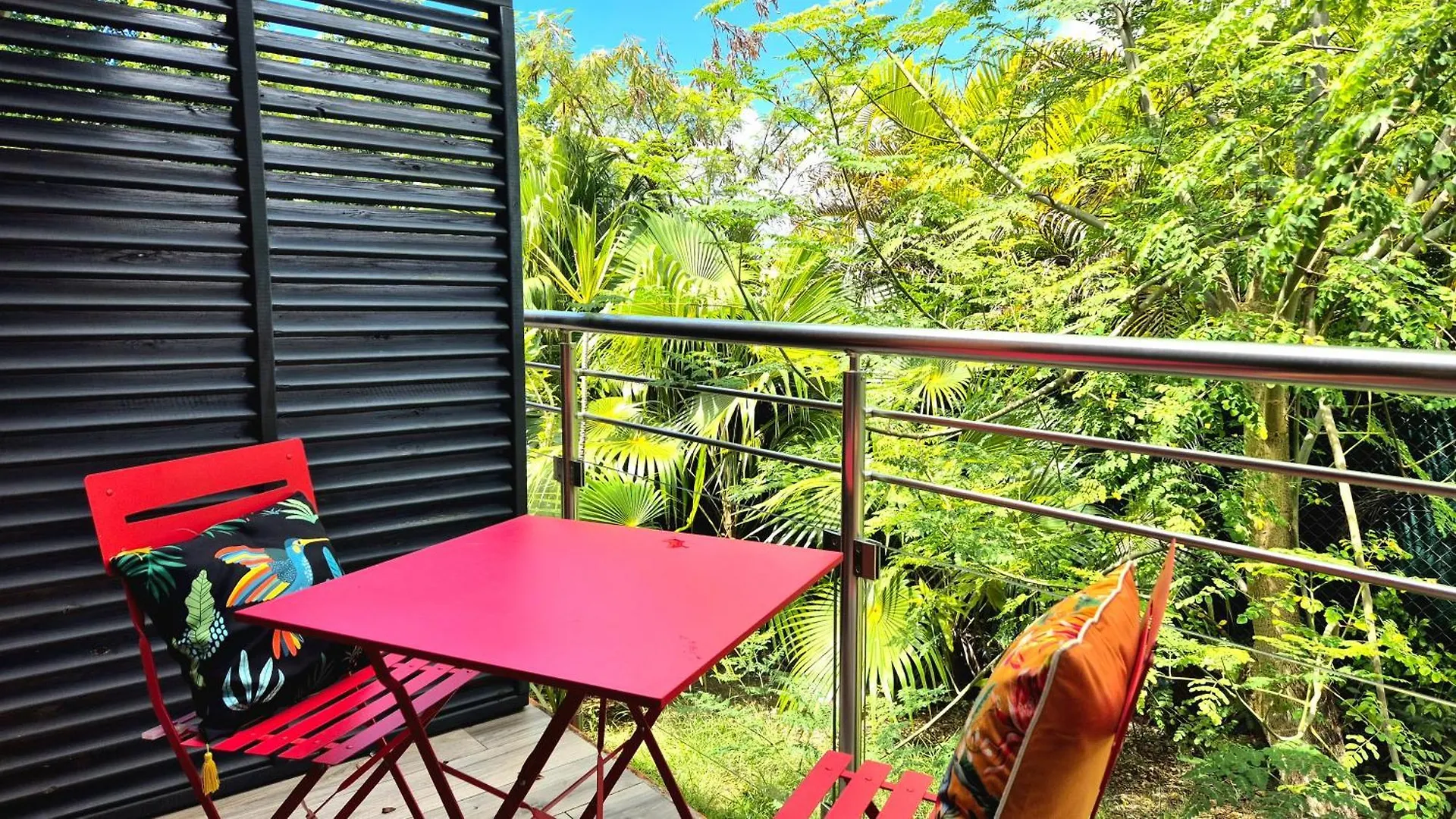 Daire Joli Studio Fonctionnel Avec Balcon Vue Nature Le Gosier